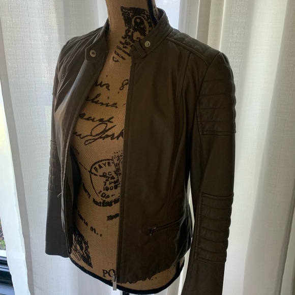 Banana Republic Leather Moto jacket size XS - Picture 3 of 13